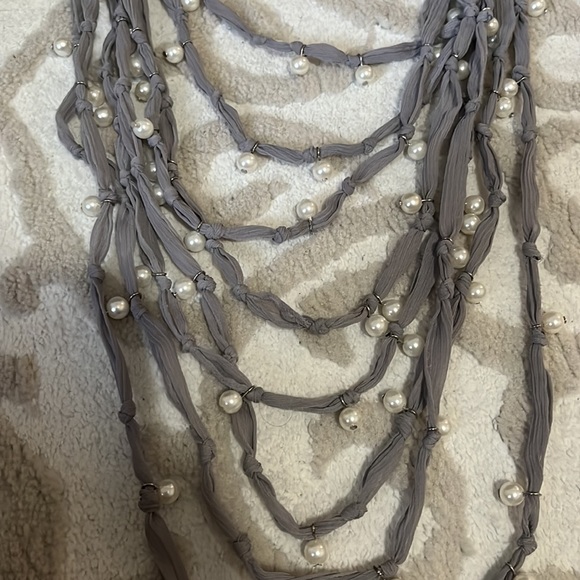 Boho grey necklace pearl - Picture 2 of 2